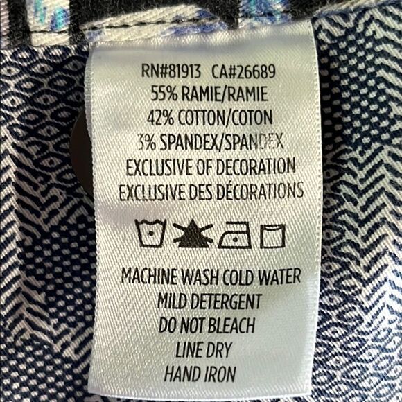 Robert Graham Blue  Geometric Shorts 36/7 - Picture 3 of 8